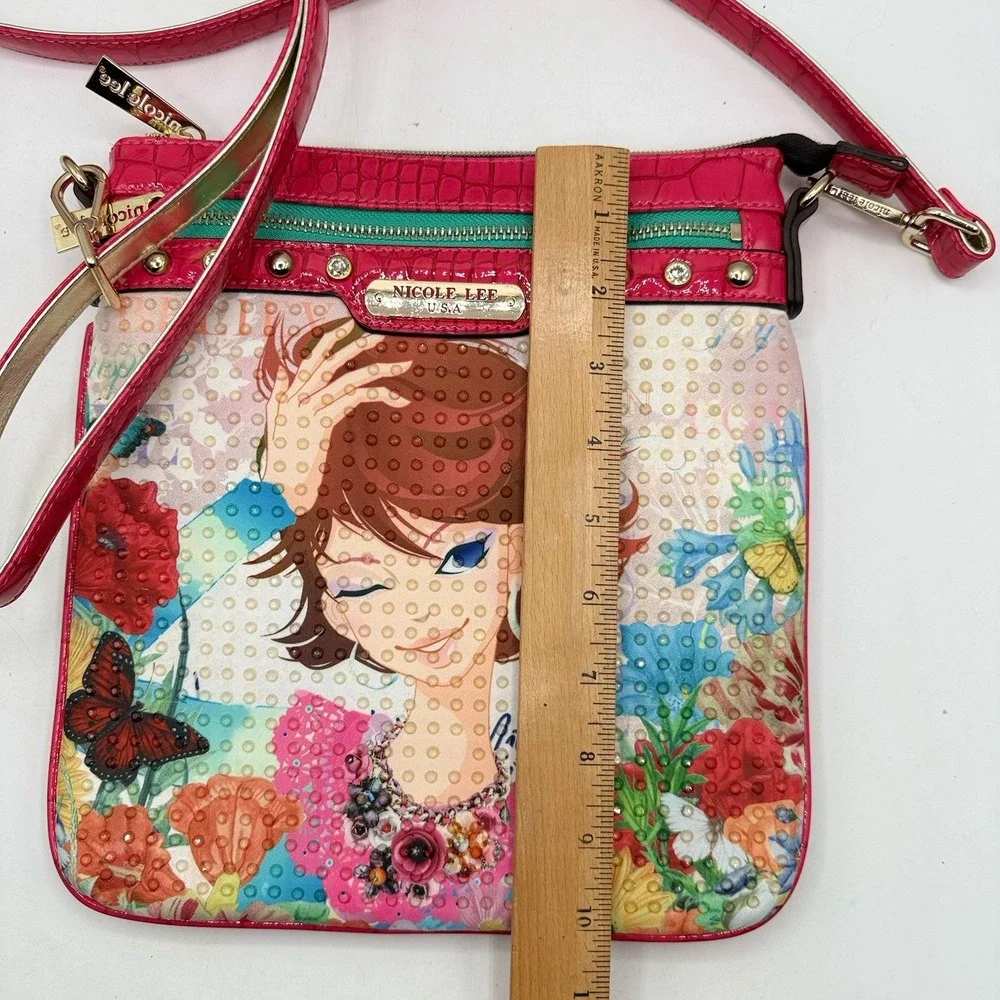 New Without Tags Nicole Lee Cross Body Winking Girl Butterfly Flower Purse White